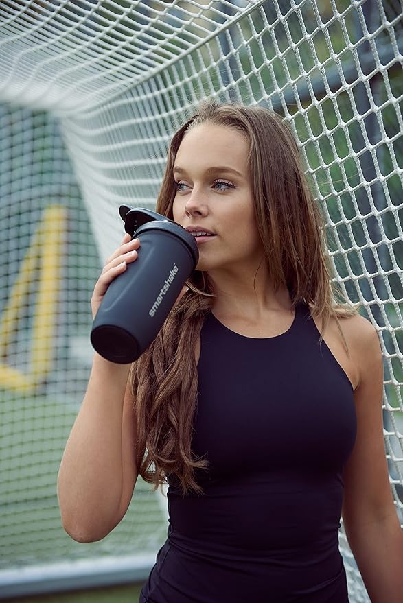 Smartshake Reforce Stainless Steel Protein Shaker Bottle 900 ml | 30 oz - Leakproof Screw-on Lid - BPA Free – Unisex - Black