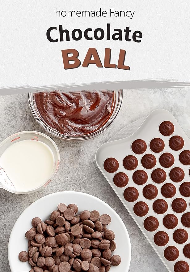 DOQAUS 4 Pack Round Ice Cube Trays with lid and Bin, Easy Pop Out Ice Trays for Freezer with Cover, Compact Circle Ice Cube Trays for Frezzer, Sphere Ice Cube Tray with Storage Ice Bucket Kits, Scoop