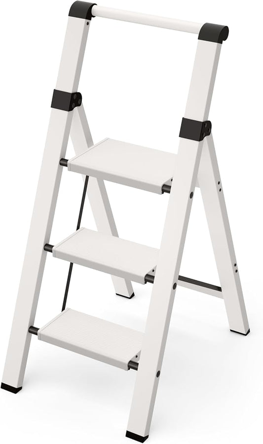 Taranta 3 Step Ladder, Lightweight Aluminum Step Stool with Convenient Handgrip, Folding Ladder with Anti-Slip Pedals, 330lbs Capacity Stepladder for Home, Office, Kitchen - White