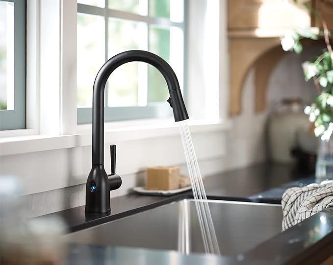Moen Adler Matte Black Motionsense Wave Sensor Touchless One Handle Pulldown Kitchen Faucet Featuring Power Clean, 87233EWBL