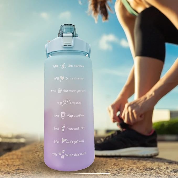 Frosted Gradient Color Water Bottle with Straw, 2000ml Leakage Proof Sports Bottle for Office, Gym, Outdoor(Light Green)