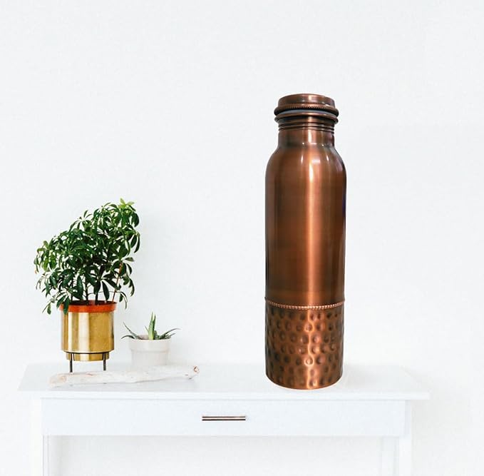 Hammered Curved Copper Water Bottle - Seamless Leak Proof Joint Less Water Bottle for Ayurvedic Benefits (Design 4)
