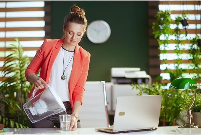 BRITA ‎ S1200 Fill and Go Active Water Filter Bottle, 0.6 L, Blue