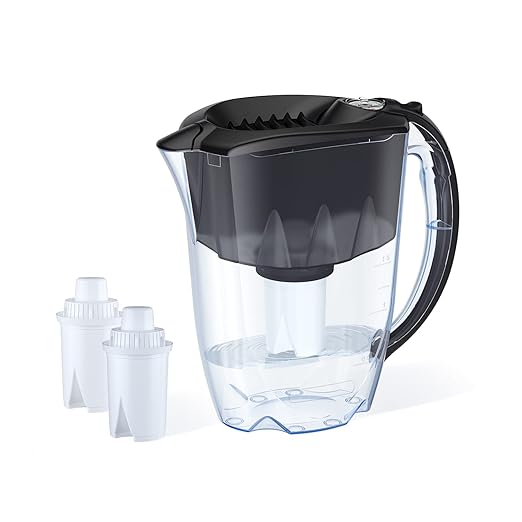 AQUAPHOR Ideal 7 Cup Water Filter Pitcher incl. 3 B15 Filter Black I Compact Fridge Water Filter I fits Inside Refrigerator Door I Reduces limescale & Chlorine I Water jug for Seven Cups