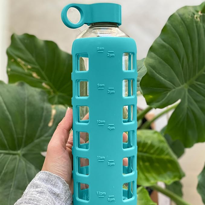 purifyou Premium 40/32 / 22/12 oz Reusable Glass Water Bottles with Time and Volume Markings, Non-Slip Silicone Sleeve & Stainless Steel Lid Insert, for Water, Milk, Fruit Juice (32oz Aqua Blue)