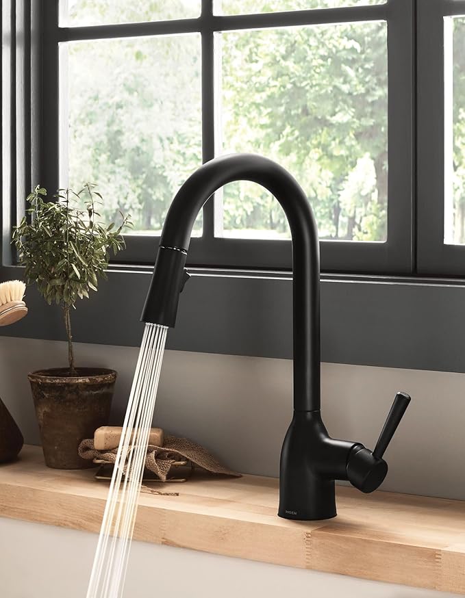 Moen Adler Matte Black One-Handle High Arc Kitchen Sink Faucet with Power Clean, Modern Kitchen Faucet with Pull Down Sprayer, 87233BL