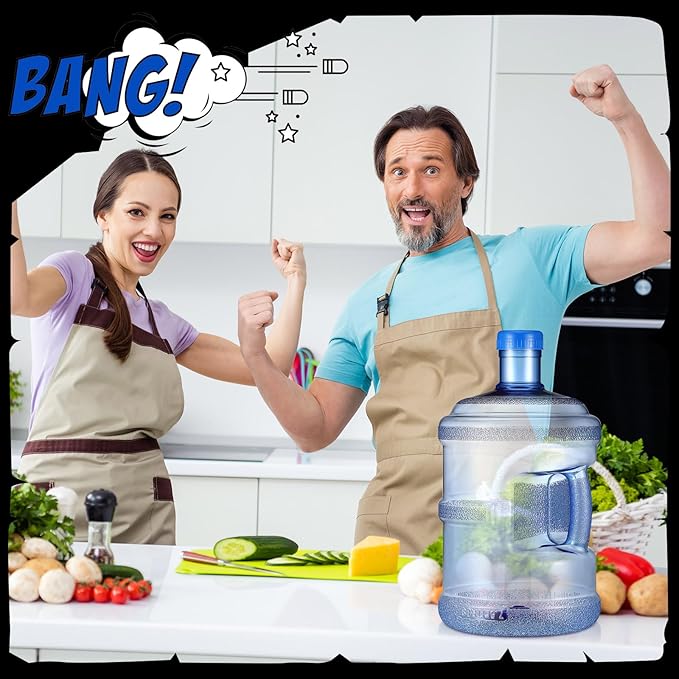 2 Pieces Water Jugs Round Plastic Water Bottle Portable Water Jug with Handle Leakproof Screw Cap Reusable Large Capacity Water Bottle for Camping Outdoor Travel Gym Use(2 Gallon)