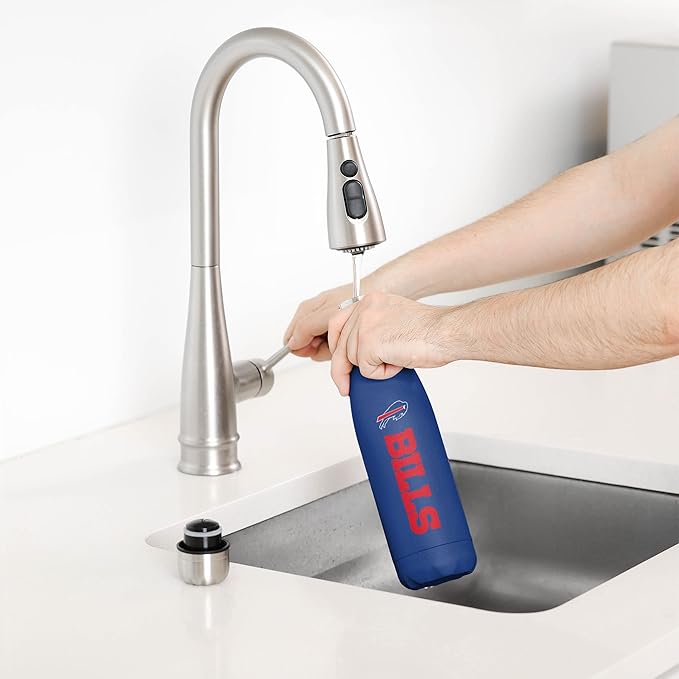 FOCO NFL unisex-adult NFL Team Logo Wordmark Chill Water Bottle