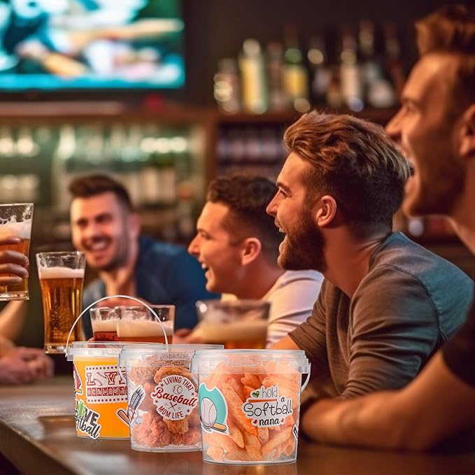 PerKoop 20 Pcs 32 oz Baseball Ice Cream Buckets with Lids and Handles Clear Cocktail Rum Buckets for Drinks with 200 Stickers Plastic Transparent Tub Reusable Food Storage Containers for Parties