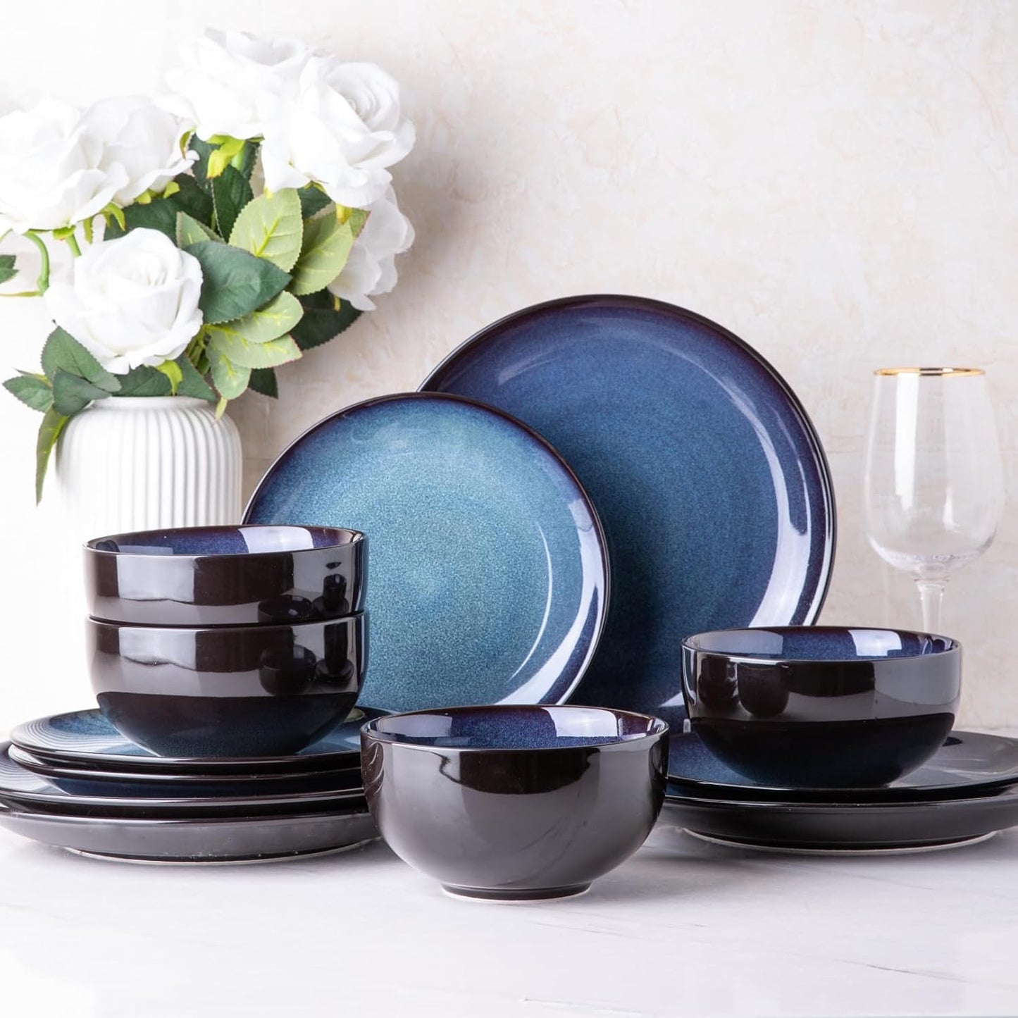 LERATIO Ceramic Dinnerware Sets for 4,Stoneware Coupe Plates and Bowls Sets,Highly Chip and Crack Resistant | Dishwasher & Microwave & Oven Safe Dishes set,Reactive Glaze Dinnerware- Service for 4