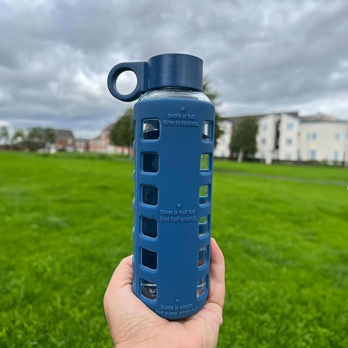 purifyou Premium 40/32 / 22/12 oz Glass Water Bottles with Volume & Times to Drink, Silicone Sleeve & Stainless Steel Lid Insert, Reusable Bottle for Fridge Water, Juice (12oz Chinese Porcelain)
