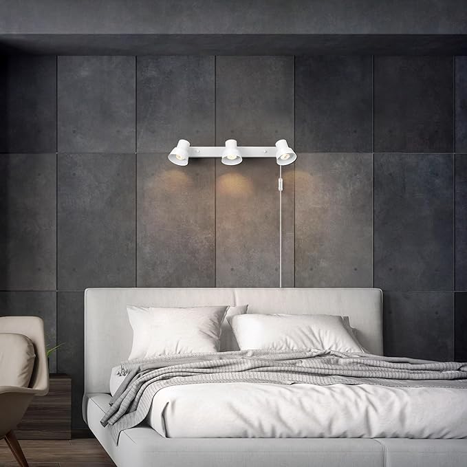 Globe Electric 64000116 22" 3-Light Plug-in Track Lighting, Matte White, Pivoting Track Heads, 15-Foot Cord, in-Line on/Off Rocker Switch