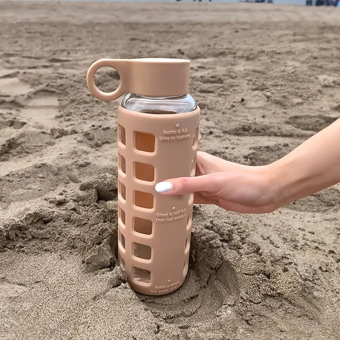 purifyou Premium 40/32 / 22/12 oz Glass Water Bottles with Volume & Times to Drink, Silicone Sleeve & Stainless Steel Lid Insert, Reusable Bottle for Fridge Water, Milk, Juice (12oz Hazelnut)