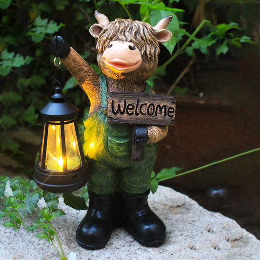 Solar Garden Decor Statues: Handmade Resin Statue with LED Light,Highland Cow Figurine Outdoor Garden Decor Unique Gifts for Women, Mom, Grandma (Green cow1)