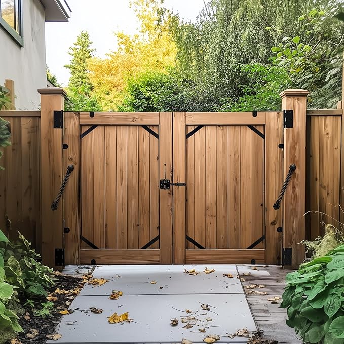 Fence Gate Kit Gate Hardware, 1 Set Anti Sag Gate Kit Gate Frame Cornor Brackets Kit with Self Closing Gate Springs Hings Latchs for Outdoor Garden Backyard Wooden Fence Deck Porch Gate