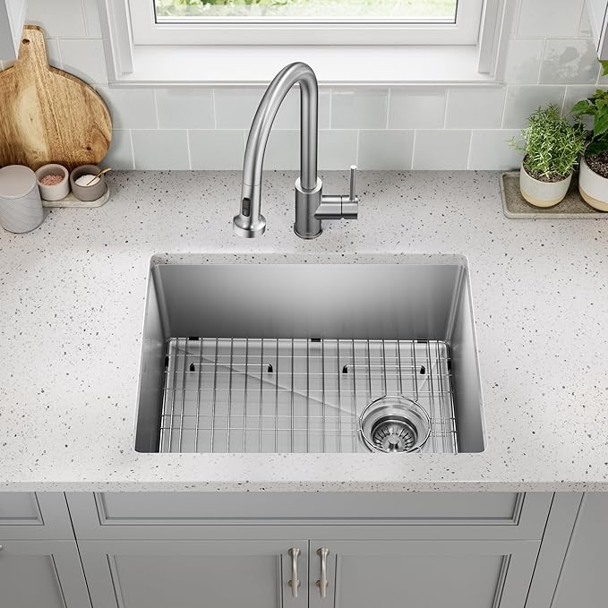 KRAUS Fairlane 25-inch Undermount Single Bowl 18-Gauge Stainless Steel Kitchen Sink, KHU641-25