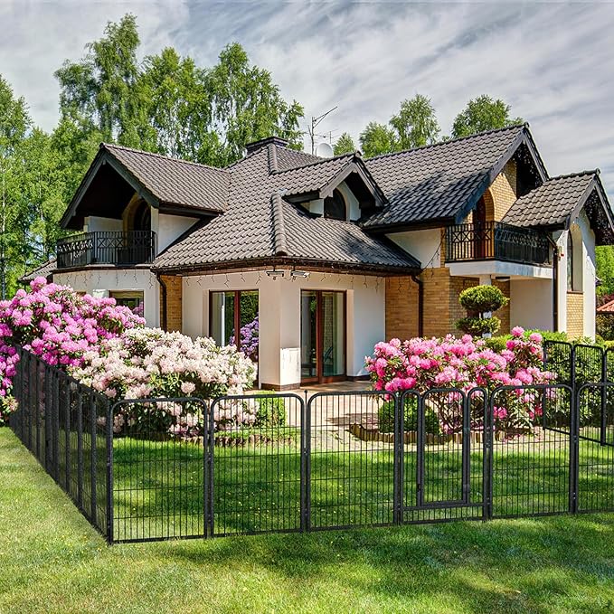 Metal Garden Fence with 28 Panels 4 Gates Outdoor Dog Fence 72ft (L)×32in (H) Decorative Pet & Animal Barrier, Garden and Yard Fencing，Black-Silver
