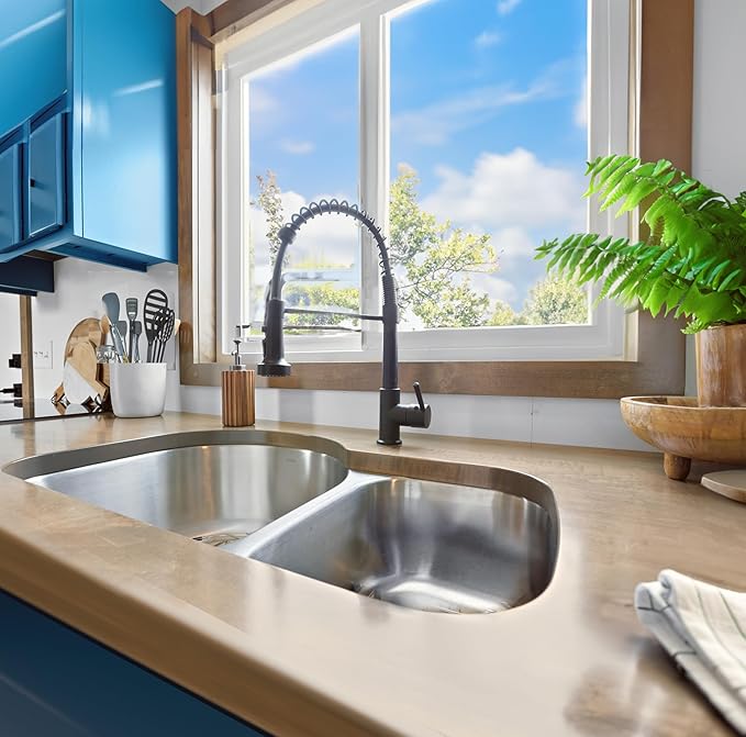 Double Bowl Stainless Steel Sink – Undermount Kitchen Sink, 70/30 Ratio Large & Small Bowl, with Basket Strainer Drains – 18 Gauge Steel, Brushed Finish, Easy Clean Corners FP7030