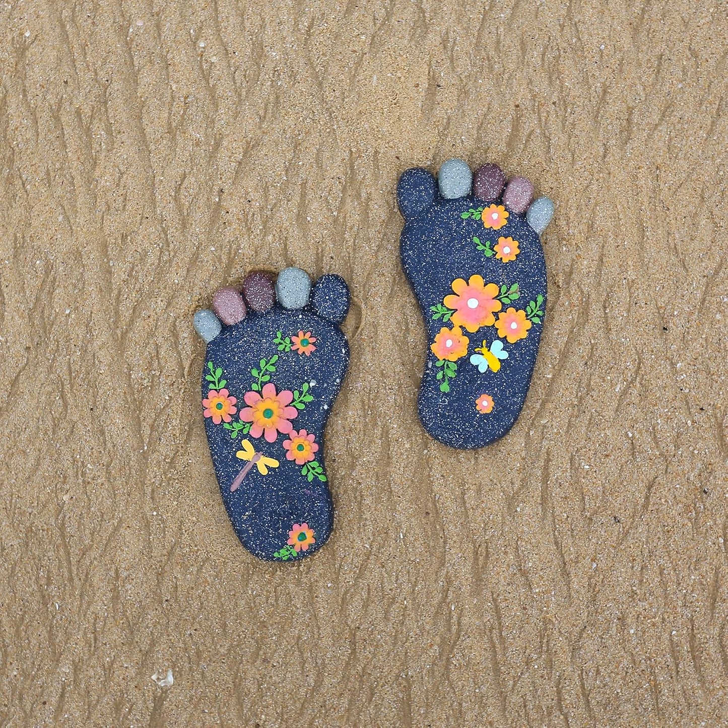 Stepping Stones Garden Decorative Stones for Patio, Deck, Garden or Sidewalk Home Decor Footprint Shaped Stepping Stones Set of 2 （Dark Grey）