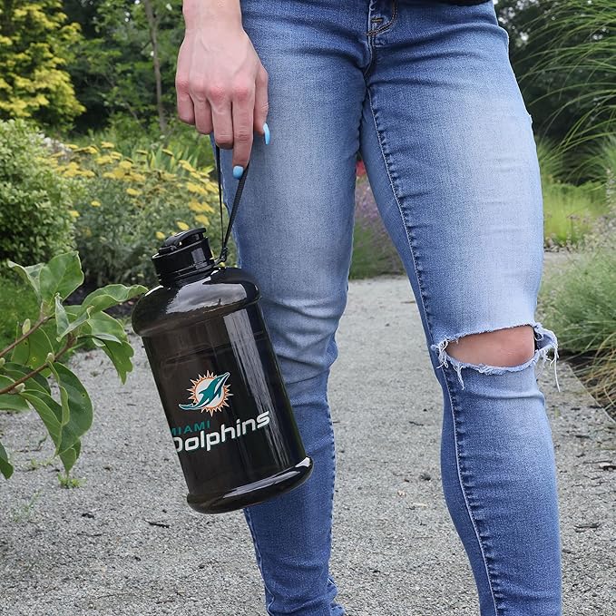 FOCO NFL Team Logo 2L Plastic Clear Large Sports Water Bottle