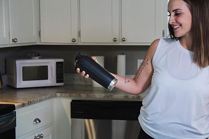 FIFTY/FIFTY SS VI Shaker Bottle - 25OZ - Black