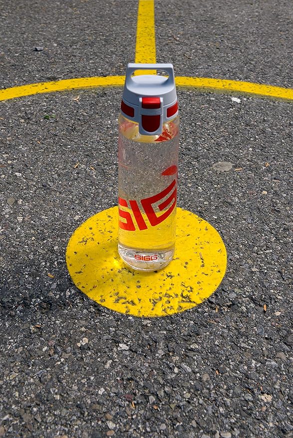 SIGG - Tritan Renew Transparent Water Bottle - Total Clear ONE MyPlanet - For Carbonated Beverages - Dishwasher Safe - With Fruit Strainer - Leakproof & Lightweight - BPA Free - 17 Oz / 25 Oz / 51 Oz