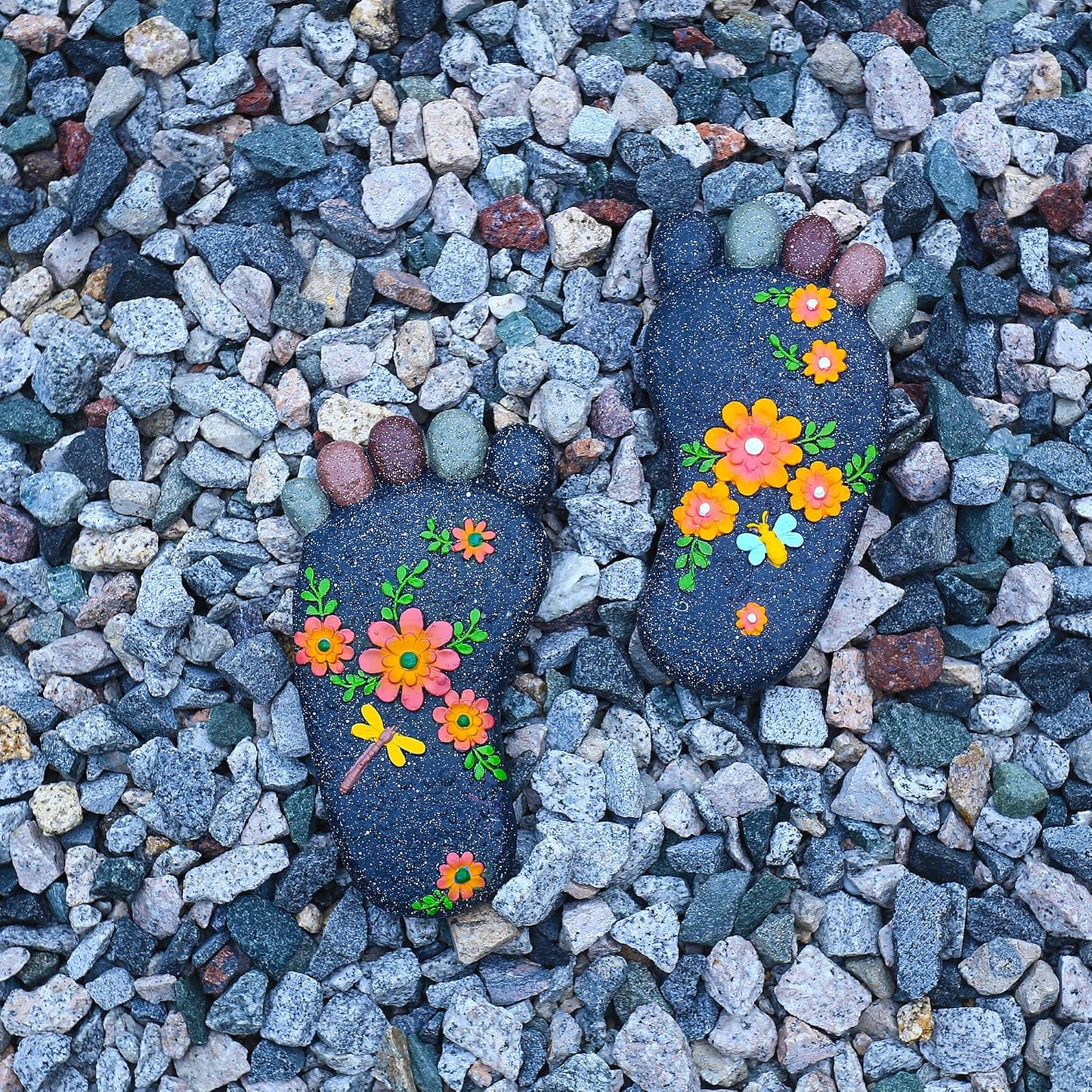 Stepping Stones Garden Decorative Stones for Patio, Deck, Garden or Sidewalk Home Decor Footprint Shaped Stepping Stones Set of 2 （Dark Grey）