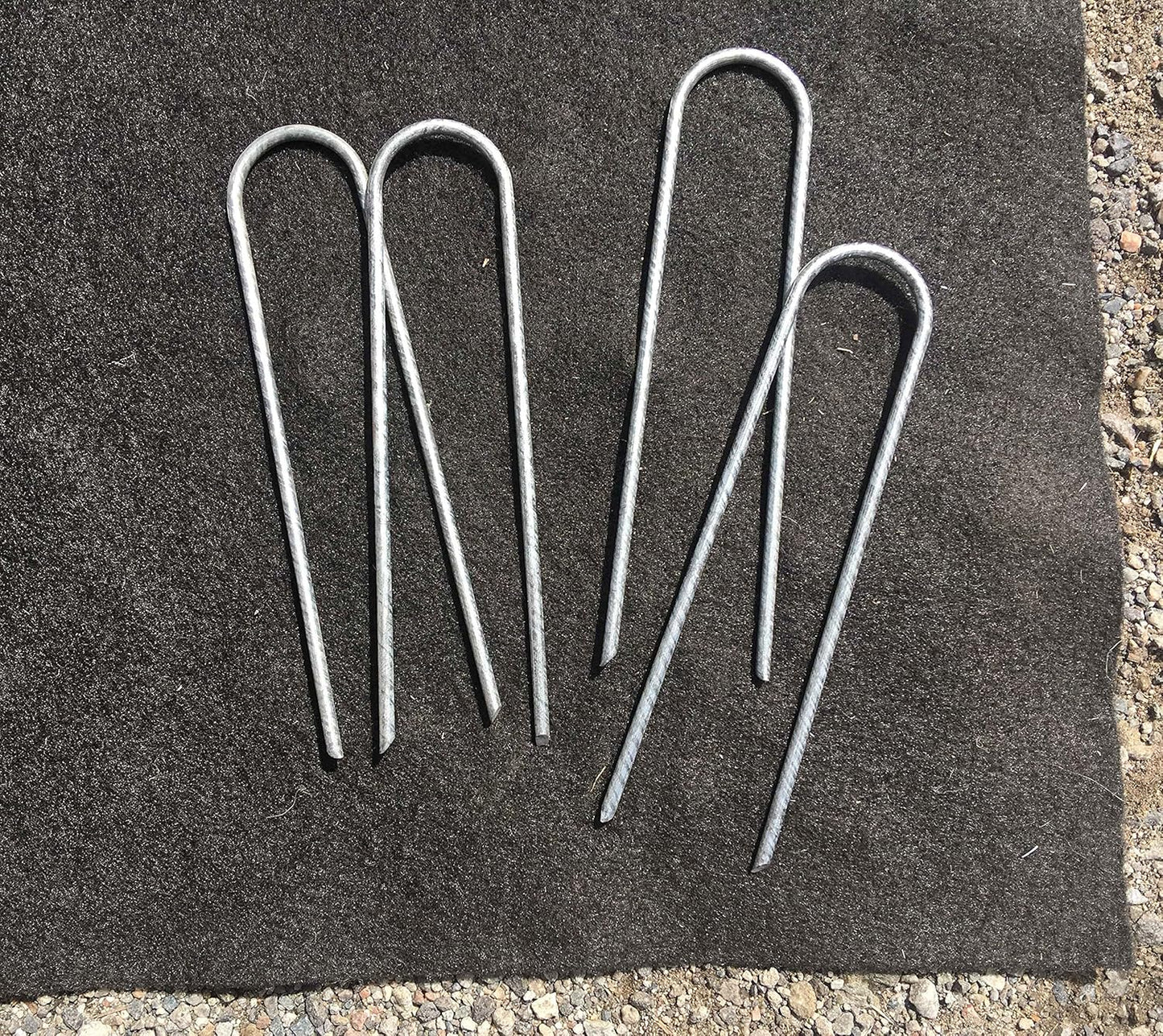 Sandbaggy Galvanized 6-Inch Landscape Staples ~ 9 Gauge Steel - Fabric Pins, Garden Earth Stakes, Ground Cover, Fence Anchors, Lawn Nails ~ Trusted by Organic Farmers Across The USA (1,000 Staples)